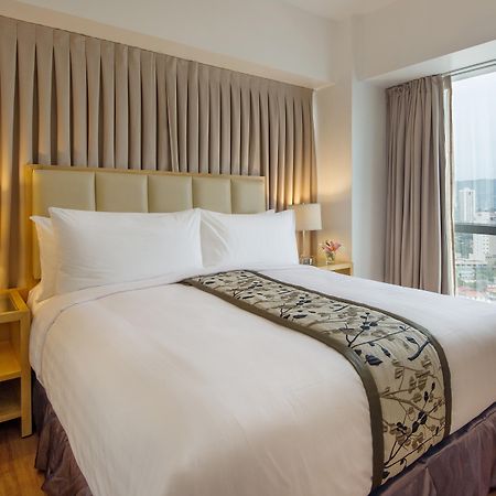 Quest Serviced Residences Cebu Esterno foto